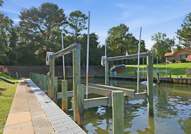 Photo 4 of Single family home for sale at 104 Sea Tr Ln, Newport, NC 28570 | MLS# 100601281 | Listing updated on 2026-09-30