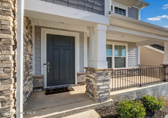 Photo 1 of Single family home for sale at 16203 Tulloch Rd, Charlotte, NC 28278 | MLS# 100604370 | Listing updated on 2026-10-19