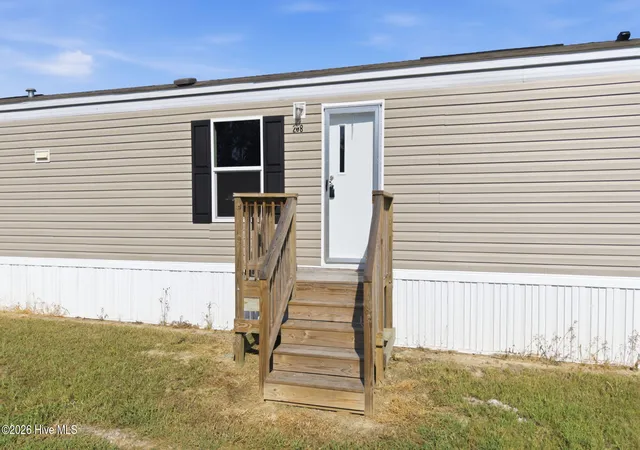 Photo 3 of Single family home for sale at 208 Meadow Dr, Rich Square, NC 27869 | MLS# 100601794 | Listing updated on 2026-10-27