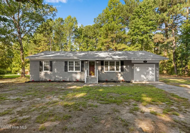 Photo 1 of Single family home for sale at 110 Boulder Ln, Jacksonville, NC 28540 | MLS# 100601072 | Listing updated on 2026-09-03