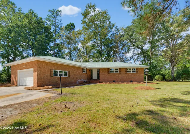 Photo 2 of Single family home for sale at 4635 Hallsboro Rd N, Clarkton, NC 28433 | MLS# 100608603 | Listing updated on 2026-10-19