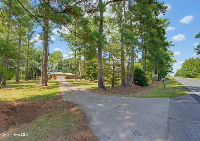 Photo 3 of Single family home for sale at 4635 Hallsboro Rd N, Clarkton, NC 28433 | MLS# 100608603 | Listing updated on 2026-10-19