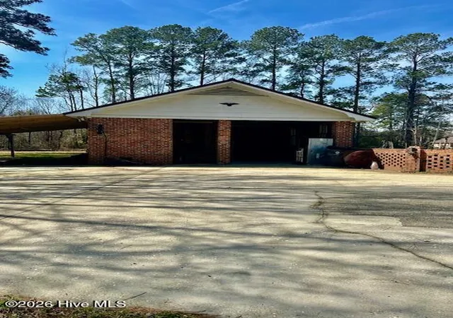 Photo 2 of Single family home for sale at 7613 Princess Ann Rd, Evergreen, NC 28438 | MLS# 100608067 | Listing updated on 2026-10-18