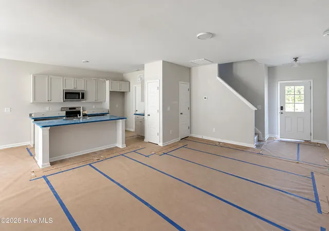 Photo 3 of Single family home for sale at 101 Crossvine St, Selma, NC 27576 | MLS# 100591839 | Listing updated on 2026-09-21