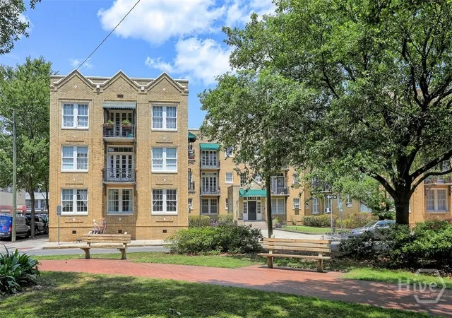 Photo 2 of Condo for sale at 210 E State St #16, Savannah, GA 31401 | MLS# SA362176 | Listing updated on 2026-09-09