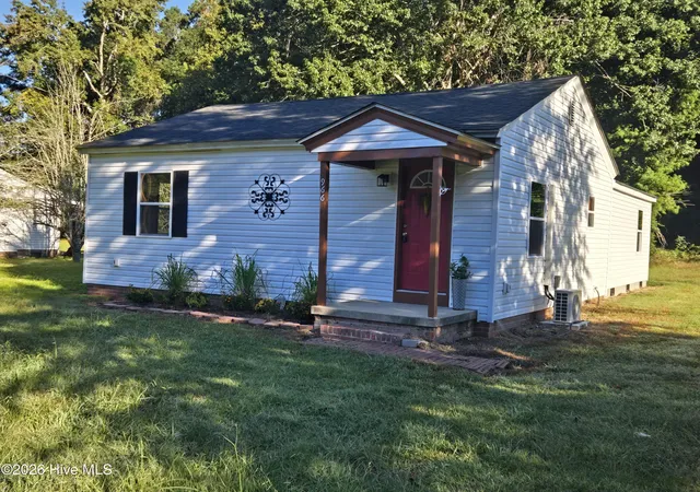 Photo 1 of Single family home for sale at 966 Us 158, Sunbury, NC 27979 | MLS# 100580988 | Listing updated on 2026-10-19