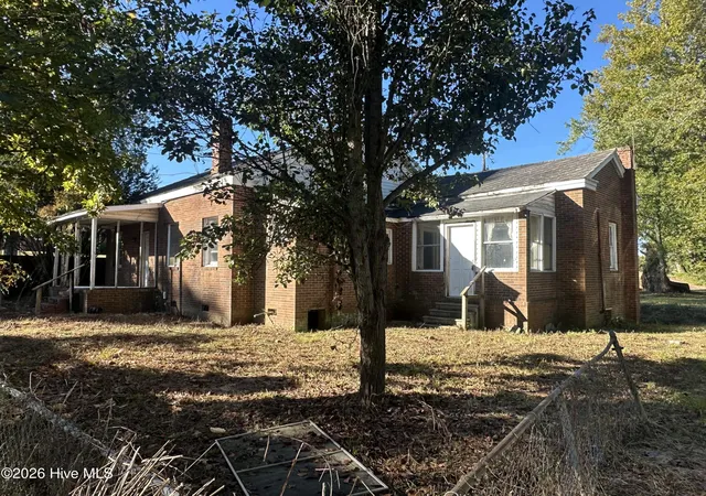 Photo 2 of Single family home for sale at 1000 Augusta Rd, Warrenville, SC 29851 | MLS# 100609780 | Listing updated on 2026-10-12