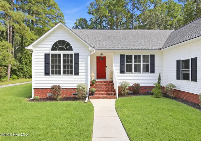 Photo 2 of Single family home for sale at 2119 Royal Pines Dr, New Bern, NC 28560 | MLS# 100601965 | Listing updated on 2026-09-08