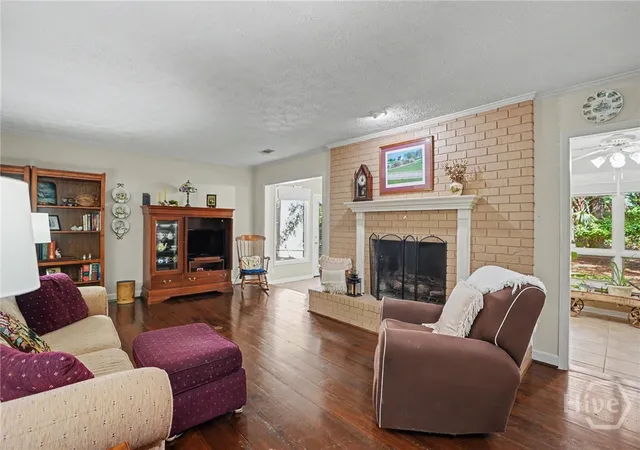 Photo 4 of Single family home for sale at 2 Bowline Ct, Savannah, GA 31411 | MLS# SA364245 | Listing updated on 2026-09-10