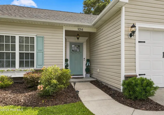 Photo 3 of Single family home for sale at 1014 Winterberry Cir, Leland, NC 28451 | MLS# 100603098 | Listing updated on 2026-09-12