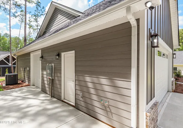 Photo 4 of Single family home for sale at 306 Clipper Tr, Mc Cormick, SC 29835 | MLS# 100603109 | Listing updated on 2026-10-26