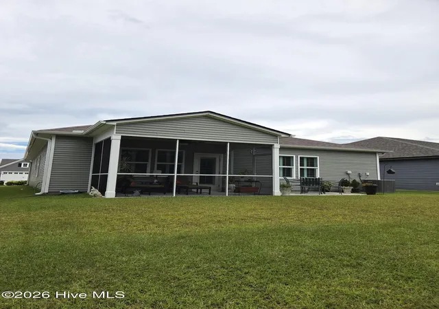Photo 3 of Single family home for sale at 229 Eagle Claw Dr, Calabash, NC 28467 | MLS# 100602509 | Listing updated on 2026-09-13