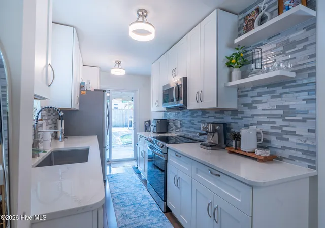 Photo 3 of Single family home for sale at 919 Page Ave, Wilmington, NC 28403 | MLS# 100600574 | Listing updated on 2026-09-01
