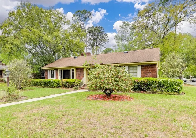 Photo 3 of Single family home for sale at 48 E 61st Street, Savannah, GA 31405 | MLS# SA351855 | Listing updated on 2026-09-10