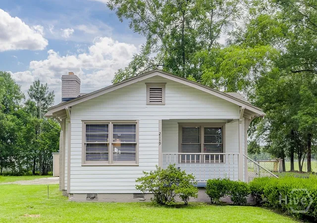 Photo 1 of Single family home for sale at 2119 Hobson Ave, Savannah, GA 31405 | MLS# SA365994 | Listing updated on 2026-10-07