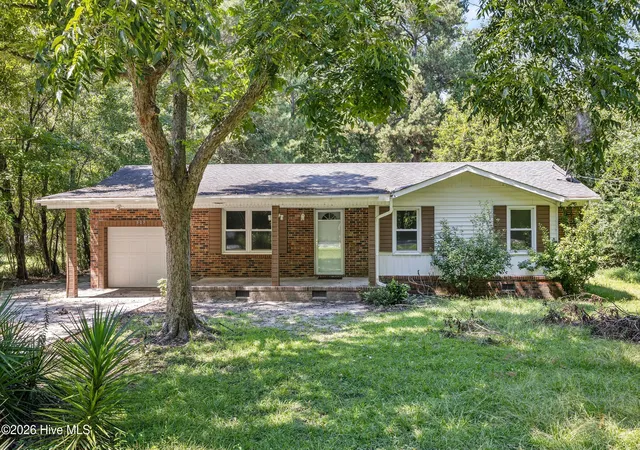 Photo 1 of Single family home for sale at 505 E Coston Rd, Burgaw, NC 28425 | MLS# 100601025 | Listing updated on 2026-09-14
