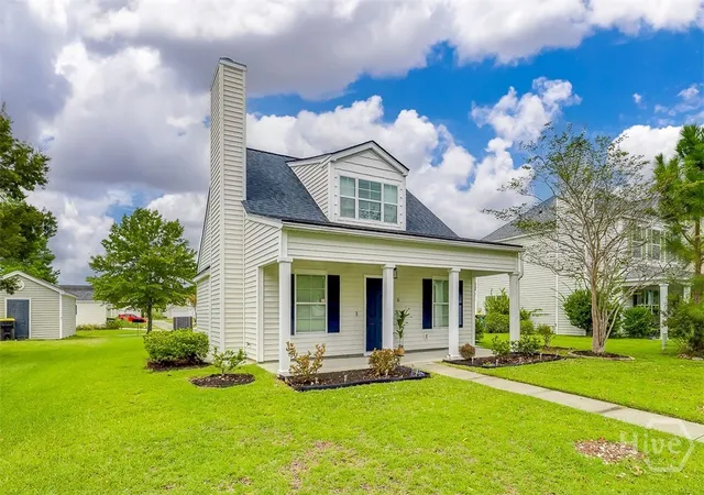 Photo 3 of Single family home for sale at 16 Fairgreen St, Savannah, GA 31407 | MLS# SA364504 | Listing updated on 2026-09-19