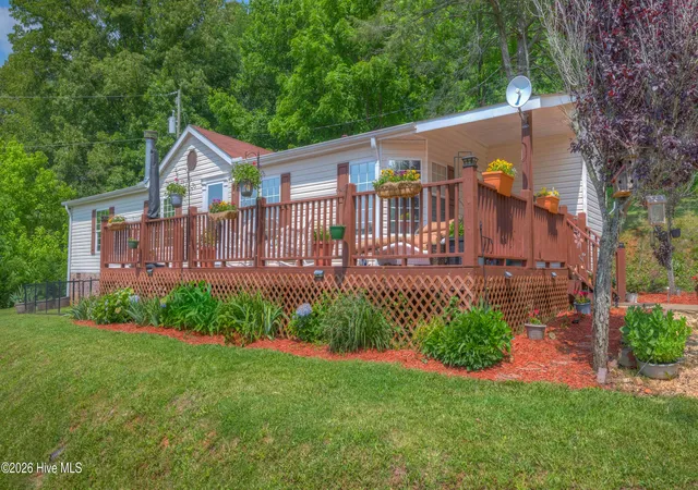 Photo 1 of Manufactured home for sale at 39 Town View Ln, Andrews, NC 28901 | MLS# 100603183 | Listing updated on 2026-09-17