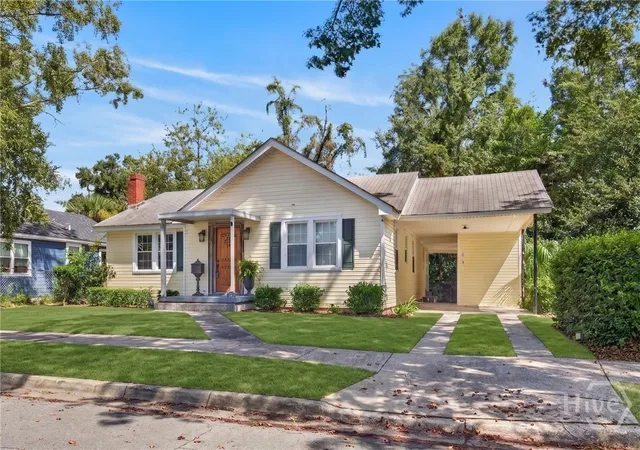 Photo 2 of Single family home for sale at 412 Lawton Ave, Savannah, GA 31404 | MLS# SA364053 | Listing updated on 2026-09-07