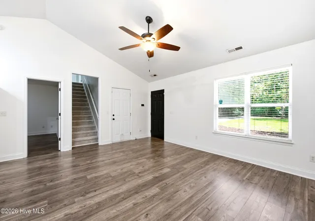 Photo 3 of Single family home for sale at 122 Pond View Ln, Hampstead, NC 28443 | MLS# 100598243 | Listing updated on 2026-09-20