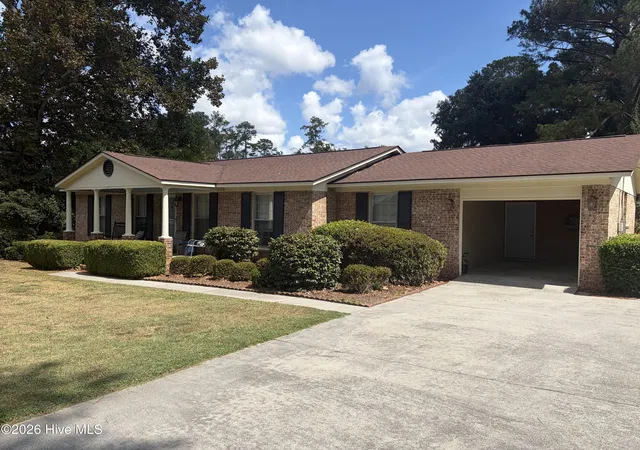 Photo 3 of Single family home for sale at 500 Guill St, Thomson, GA 30824 | MLS# 100602079 | Listing updated on 2026-09-11