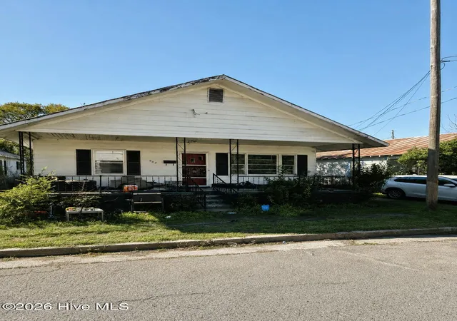Single family home for sale at 903 Waters St, Kinston, NC 28501 | MLS# 100600987 | Listing updated on 2026-09-03