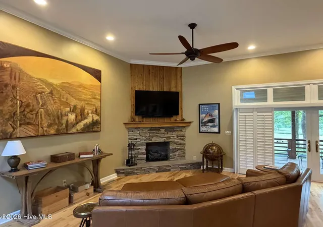 Photo 2 of Single family home for sale at 129 Quinn Dr, Kenansville, NC 28349 | MLS# 100602867 | Listing updated on 2026-09-11