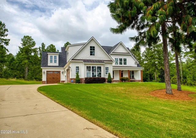 Photo 4 of Single family home for sale at 1103 Drayton Ct, Aiken, SC 29801 | MLS# 100603302 | Listing updated on 2026-09-14