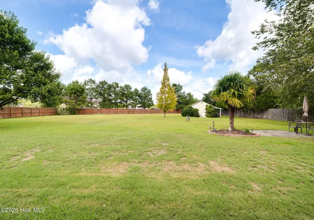 Photo 4 of Single family home for sale at 127 Cotton Patch Ct, Burgaw, NC 28425 | MLS# 100601711 | Listing updated on 2026-09-10
