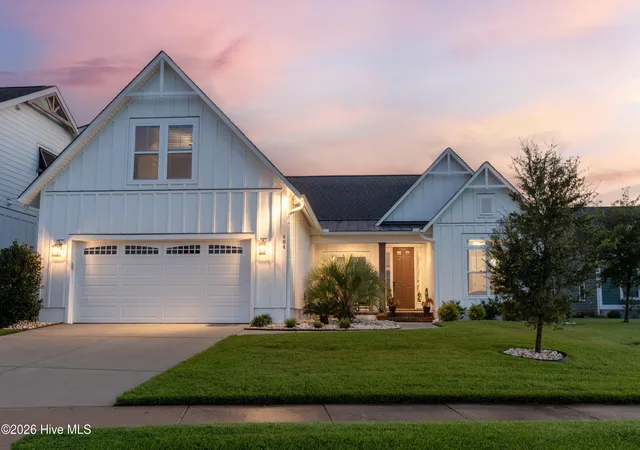 Photo 1 of Single family home for sale at 404 Summerhouse Dr, Holly Ridge, NC 28445 | MLS# 100600294 | Listing updated on 2026-09-07
