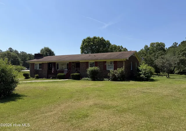 Photo 3 of Single family home for sale at 1029 Ramsey Rd, Jacksonville, NC 28546 | MLS# 100600684 | Listing updated on 2026-09-03