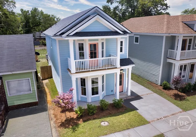 Photo 1 of Single family home for sale at 809 E 36th Street, Savannah, GA 31401 | MLS# SA362628 | Listing updated on 2026-09-04