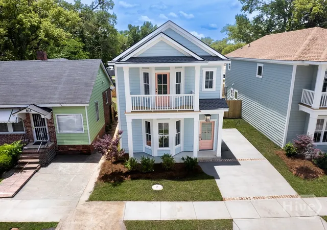 Photo 3 of Single family home for sale at 809 E 36th Street, Savannah, GA 31401 | MLS# SA362628 | Listing updated on 2026-09-04