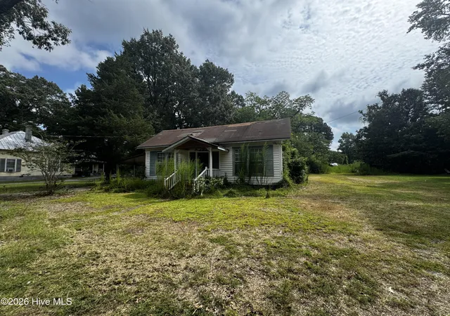 Photo 1 of Single family home for sale at 306 S Broad St, Robersonville, NC 27871 | MLS# 100600383 | Listing updated on 2026-09-15