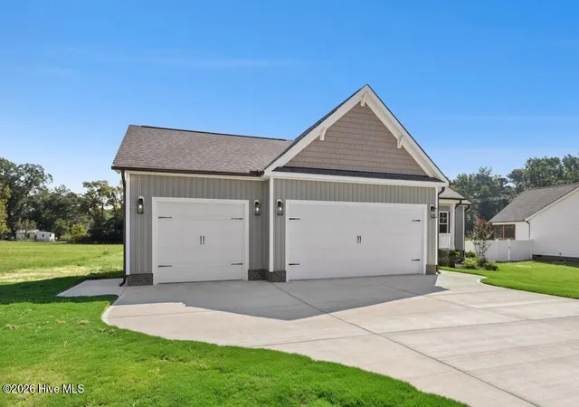 Photo 2 of Single family home for sale at 154 Charles Point Ln #13, Selma, NC 27576 | MLS# 100578859 | Listing updated on 2026-09-08