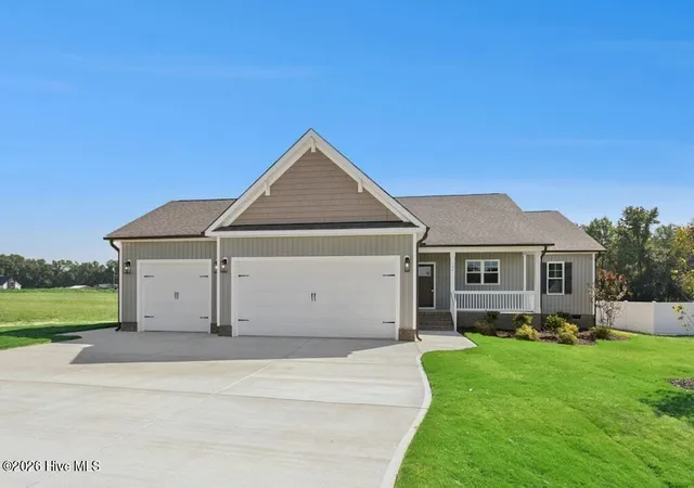 Photo 3 of Single family home for sale at 154 Charles Point Ln #13, Selma, NC 27576 | MLS# 100578859 | Listing updated on 2026-09-08