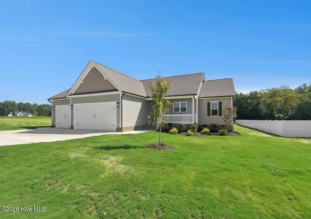 Photo 3 of Single family home for sale at 154 Charles Point Ln #13, Selma, NC 27576 | MLS# 100578859 | Listing updated on 2026-09-08