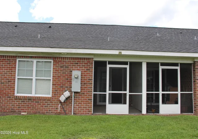 Photo 2 of Townhouse for sale at 1059 Bridgeport Way, Leland, NC 28451 | MLS# 100601390 | Listing updated on 2026-09-04