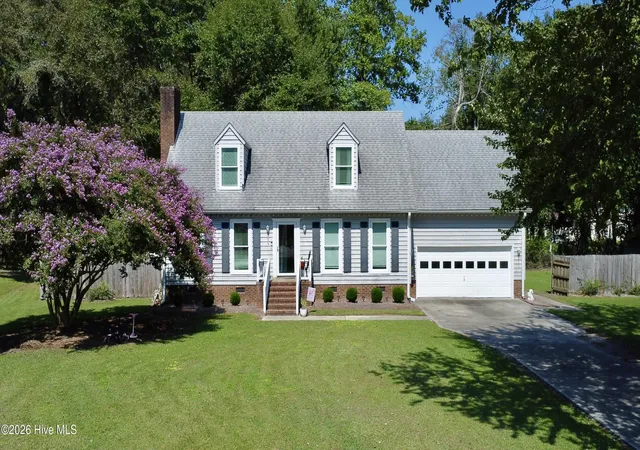 Photo 1 of Single family home for sale at 329 S Wedgewood Dr, Washington, NC 27889 | MLS# 100601540 | Listing updated on 2026-09-10