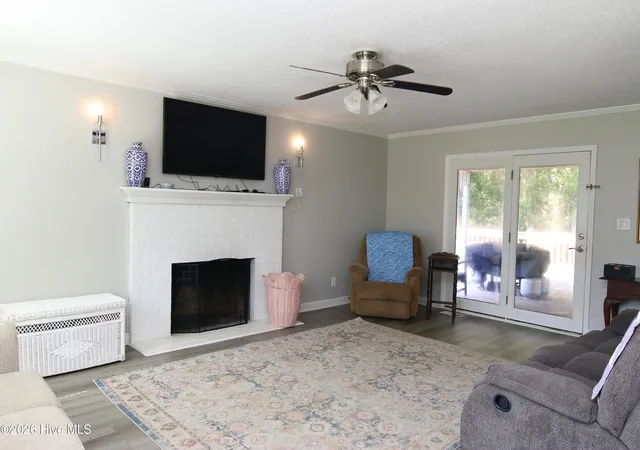 Photo 4 of Single family home for sale at 329 S Wedgewood Dr, Washington, NC 27889 | MLS# 100601540 | Listing updated on 2026-09-10
