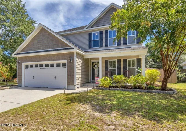 Photo 3 of Single family home for sale at 7914 Lilly Pond Dr, Wilmington, NC 28411 | MLS# 100602382 | Listing updated on 2026-09-14