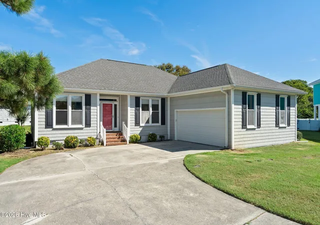 Photo 1 of Single family home for sale at 833 Cutter Ct, Kure Beach, NC 28449 | MLS# 100603453 | Listing updated on 2026-10-04