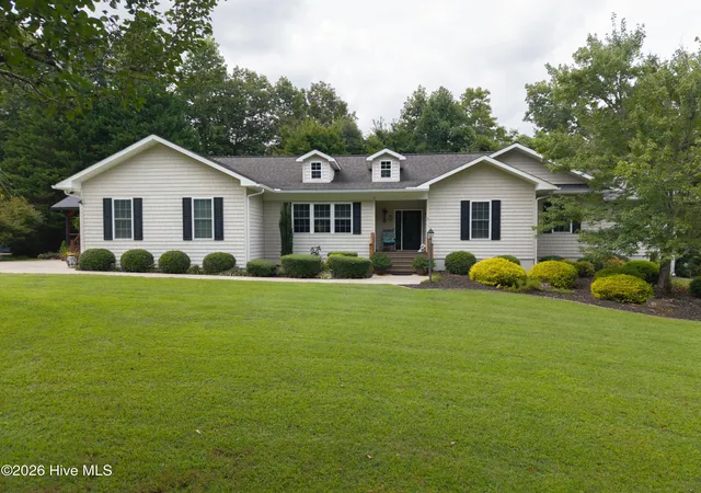 Photo 1 of Single family home for sale at 622 Tarheel W Dr, Murphy, NC 28906 | MLS# 100602202 | Listing updated on 2026-09-09