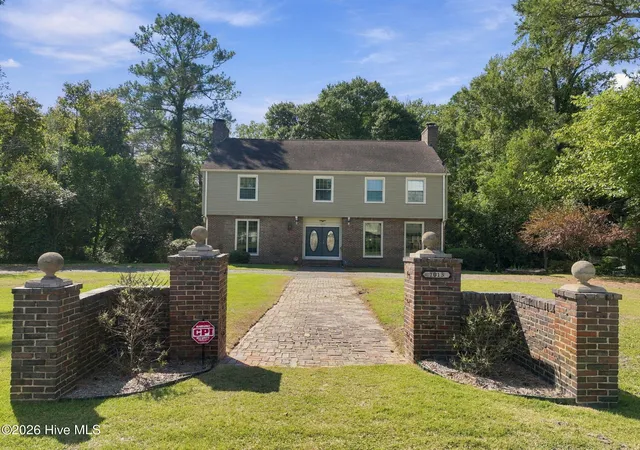Photo 2 of Single family home for sale at 1013 Riverside Blvd, Lumberton, NC 28358 | MLS# 100611037 | Listing updated on 2026-10-28