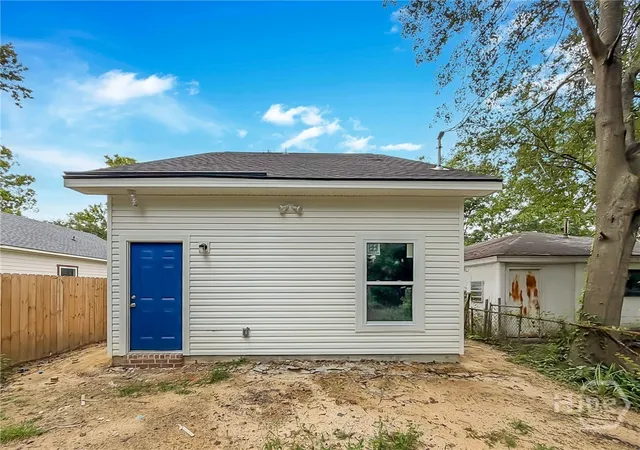 Photo 2 of Single family home for sale at 1723 Dunn St, Savannah, GA 31415 | MLS# SA348274 | Listing updated on 2026-09-03