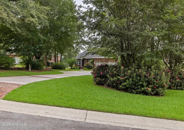 Photo 3 of Single family home for sale at 157 E Pleasant Colony Dr, Aiken, SC 29803 | MLS# 100600445 | Listing updated on 2026-09-27
