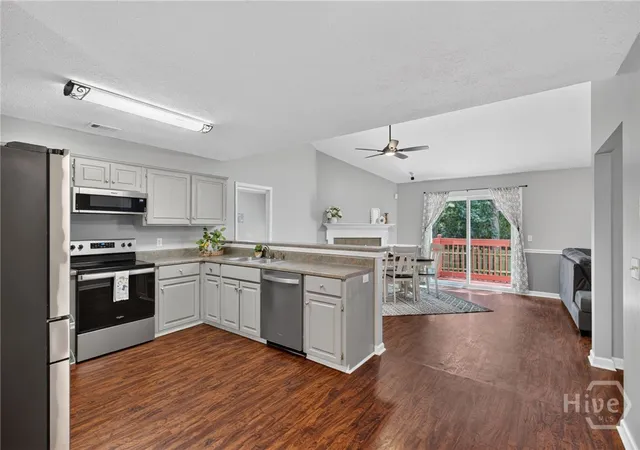Photo 3 of Single family home for sale at 123 Wimbledon Dr, Savannah, GA 31419 | MLS# SA363906 | Listing updated on 2026-09-18