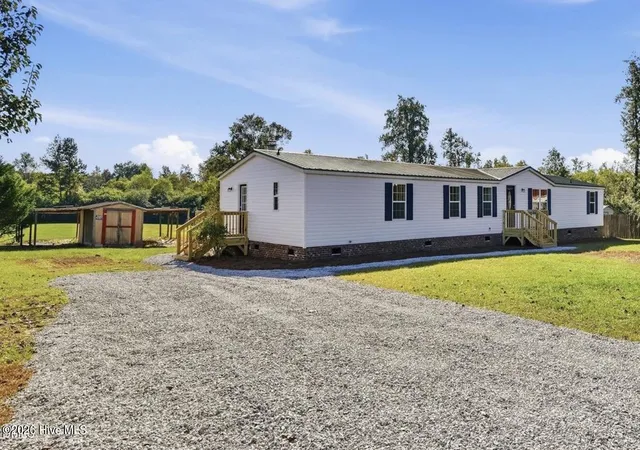 Single family home for sale at 185 Boney Rd, Rose Hill, NC 28458 | MLS# 100607325