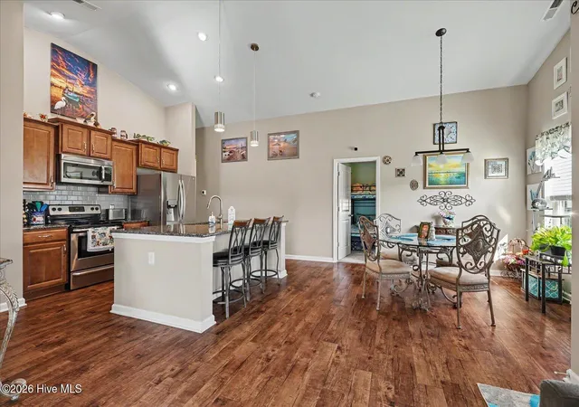 Photo 3 of Townhouse for sale at 1092 Chadsey Lake Dr, Carolina Shores, NC 28467 | MLS# 100603160 | Listing updated on 2026-09-17