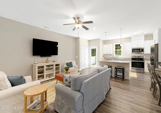 Photo 4 of Townhouse for sale at 118 Blue Bill Way, Beaufort, NC 28516 | MLS# 100601854 | Listing updated on 2026-09-09